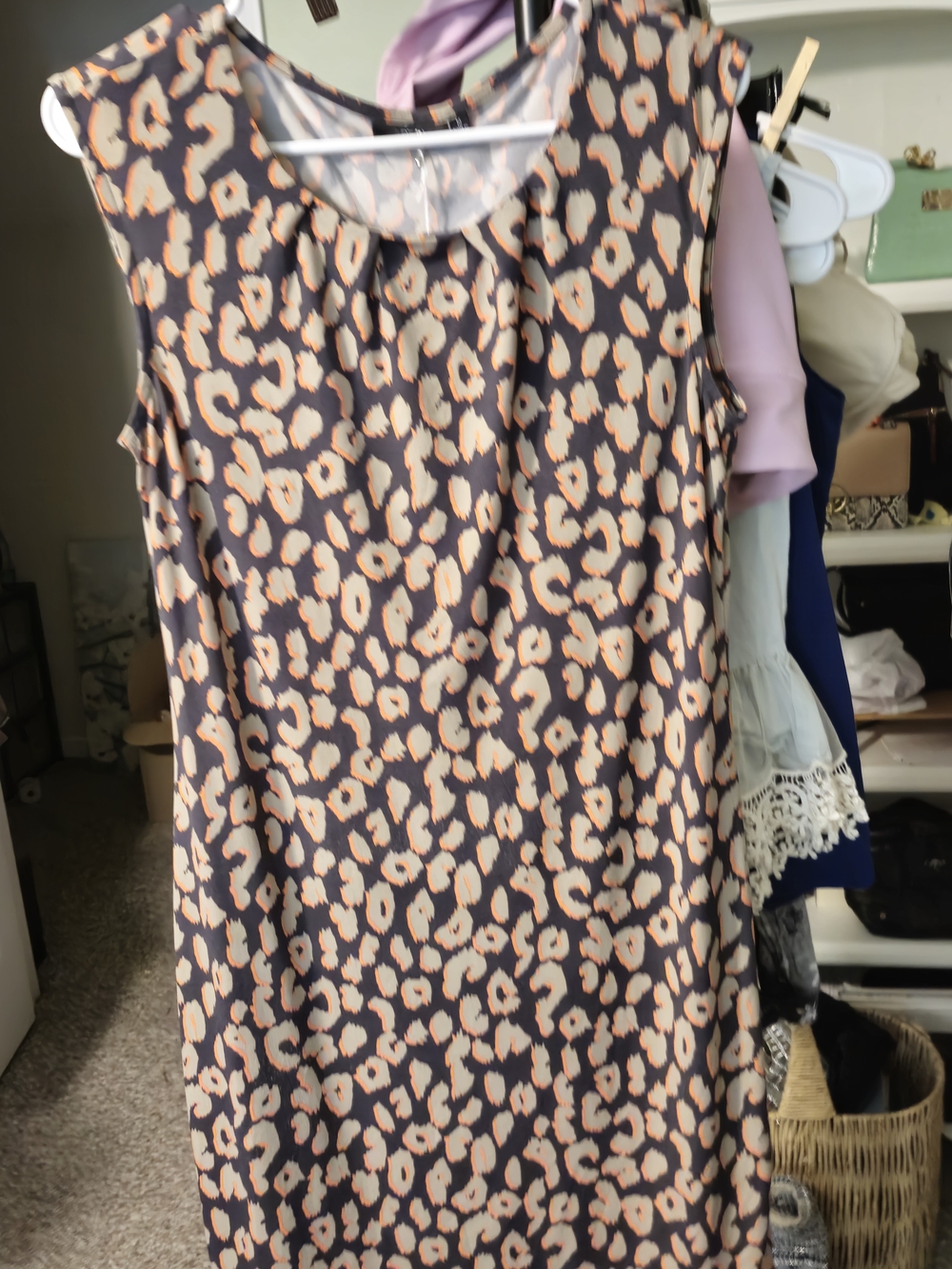 Sleeveless Leopard-Print Shift Dress- Peach/Gray